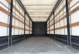 HINO 700 6×2 (МРМ 20т) БОРТ-ТЕНТ СДВИЖНЫЕ ШТОРЫ И КРЫША 9,26м